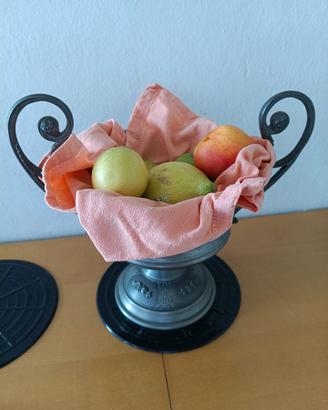 coppa/vaso in peltro 