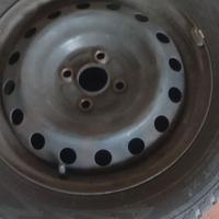 Gomme invernali 185/60R15 88T con cerchi