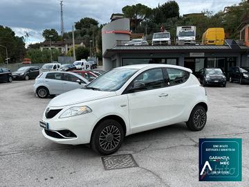 Lancia Ypsilon 0.9 TwinAir 85 CV 5 porte Metano Ec