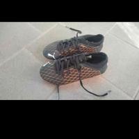 scarpe calcio con tacchetti n. 32