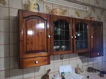 Cucina, ingresso e camera da letto