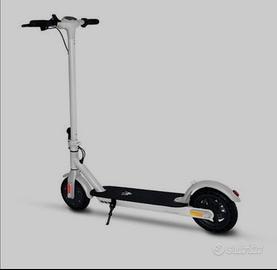 Monopattino Elettrico Mod. Maserati