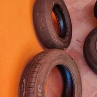 4 pneumatici (155/80/R13)usati con cerchi
