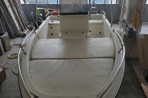 Imbarcazione OPEN 480 con motore 30 CV
