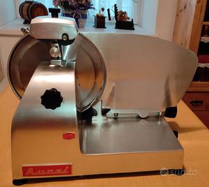 Affettatrice marca Aurel modello 275
