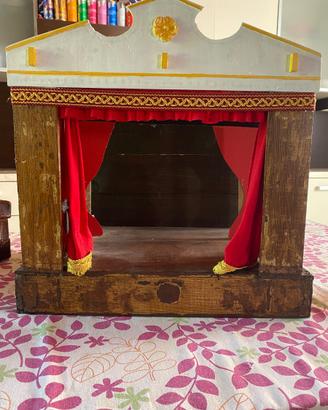 Teatrino in legno