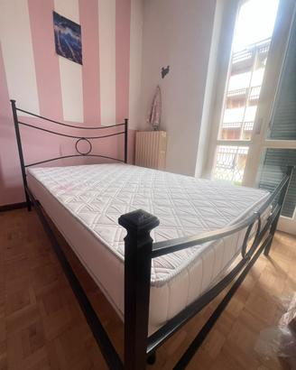 Letto in ferro battuto una piazza e mezza