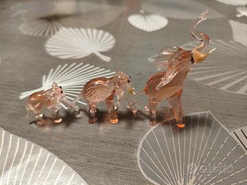 Famiglia di elefantini in vetro di Murano