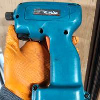 avvitatore ad impulsi Makita 9,6v