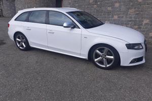AUDI A4 S LINE 2.0 TDI