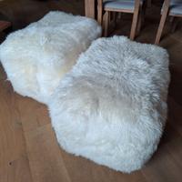 Pouf in pelliccia sintetica