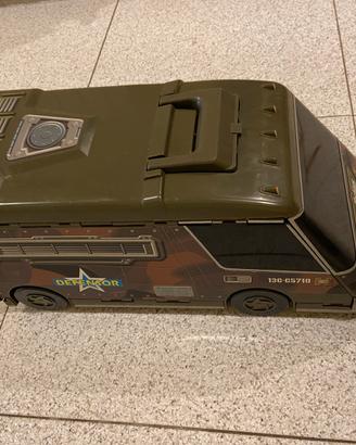 Micro Machines camper defender