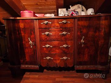 elegante credenza Mossa in Piuma di Noce/Mogano