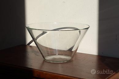 vaso di vetro conico vintage