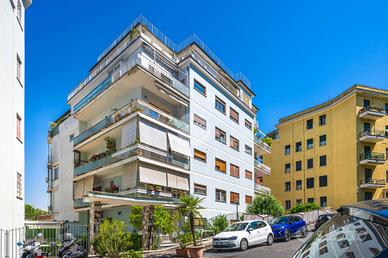 3 LOCALI A ROMA