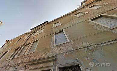 Appartamento ristrutturato e arredato