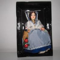 Bambola Regionale Italiana con Vestito Blu e Cesta