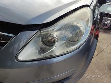 Proiettore sinistro OPEL CORSA D del 2008