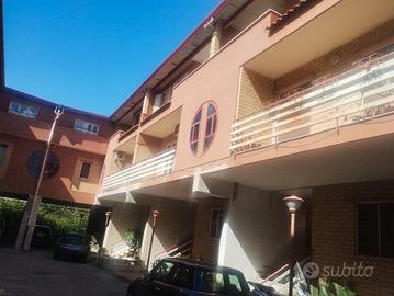 villetta schiera bifamiliare 
