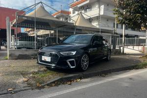Audi A4 Avant 40 TDI S tronic line edition