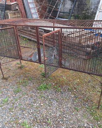 conigliera gabbia conigli pollaio galline 