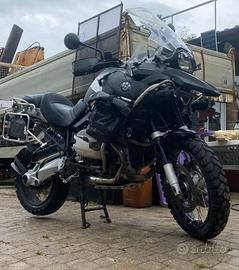 BMW r1200gs adv preparata grandi viaggi