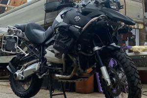 BMW r1200gs adv preparata grandi viaggi
