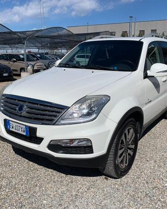 SSANGYONG REXTON W 2.0 Xdi 4WD A/T Top