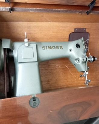 Macchina da cucire singer