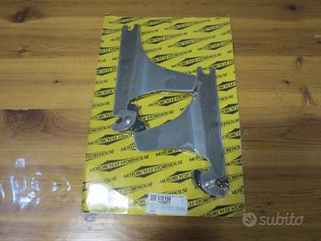 Piastre sissy bar a sgancio rapido per Harley  