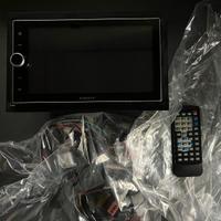 Autoradio con navigatore