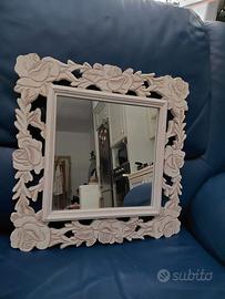 Specchio ornamentale