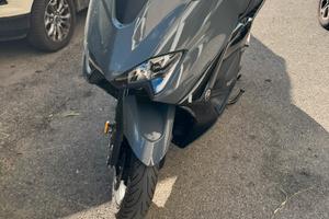 T MAX 560 2021 tech max