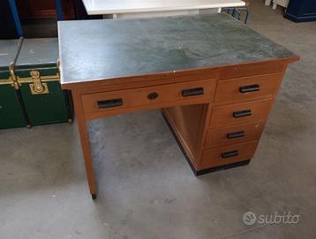 Scrittoio con Secretaire