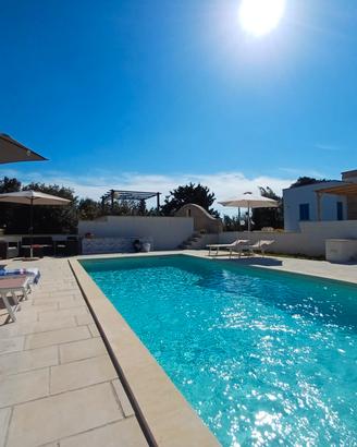 Residence con piscina tra gli ulivi in Salento 
