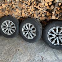 Cerchi ufficiali Audi 17 con pneumatici invernali