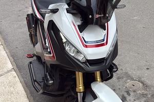 Honda xadv750