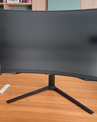 Monitor Gaming Odyssey G6 da 27'' QHD Curvo 240HZ