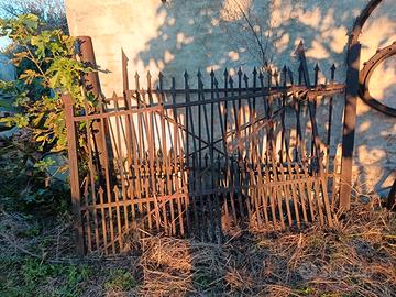 Cancello in ferro antico