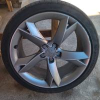 cerchi lega audi A5 r19 con pneumatici 