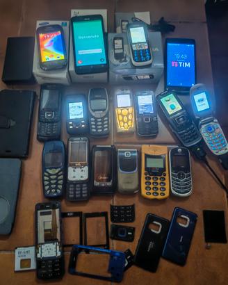 Mega lotto cellulari vintage e smartphone+acces