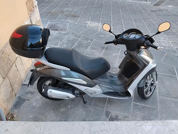Peugeot Geopolis 300