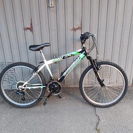 BICICLETTA 24 POLLICI AMMORTIZZATA 