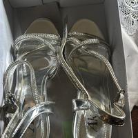 Scarpe argento con tacco
