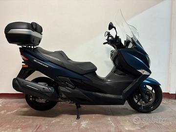Suzuki Burgman 400
