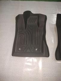 Tappetini auto a vaschetta