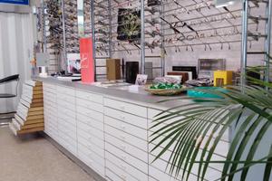 Arredamento e attrezature negozio ottica