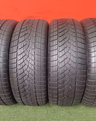 235 55 18 Gomme Invernali 95% GoodYear 235 55R18