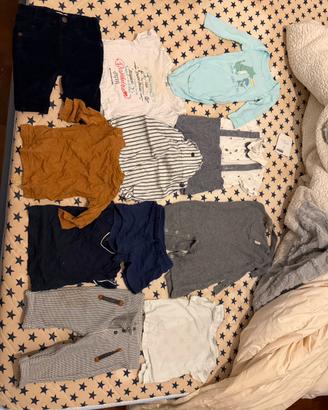 Lotto di vestiti per bambino 6 mesi