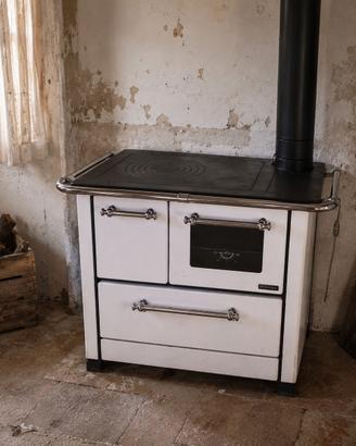 Stufa/Cucina a legna Nordica.